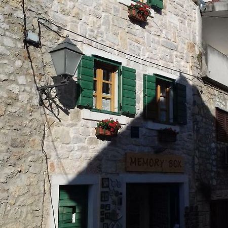 Apartments Mime - Small House Vodice Eksteriør billede