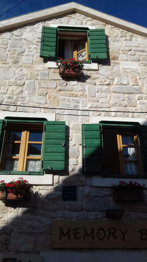 Apartments Mime - Small House Vodice Eksteriør billede